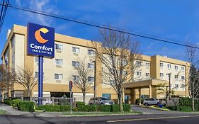 Comfort Inn&Suites Aurora Avenue North